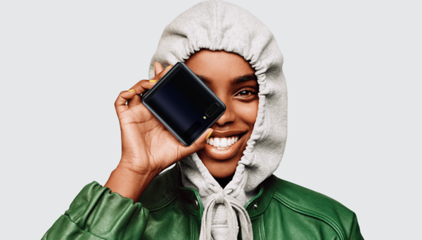 高档品牌手机排行榜-三星与康宁合作研发下一代折叠屏手机玻璃。  第2张